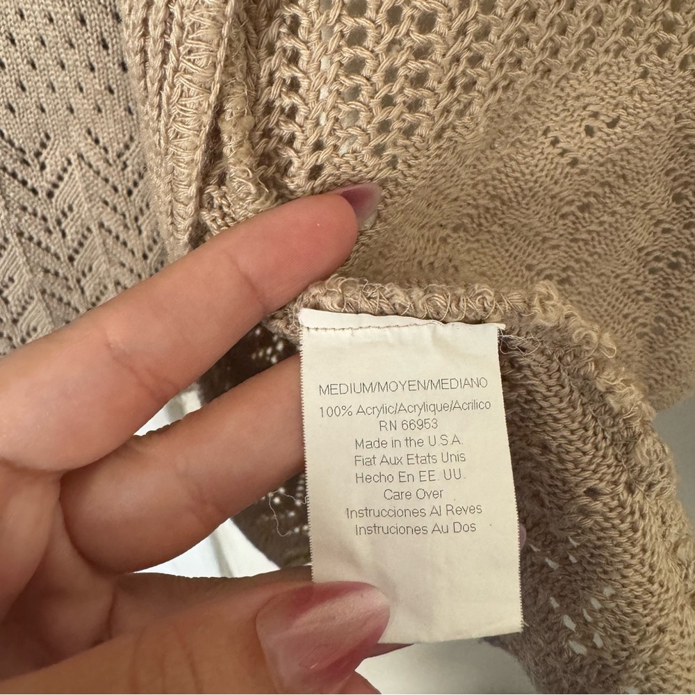 Vintage Made in the USA Tan Knit Cardigan with super cute details - Picture 5 of 6